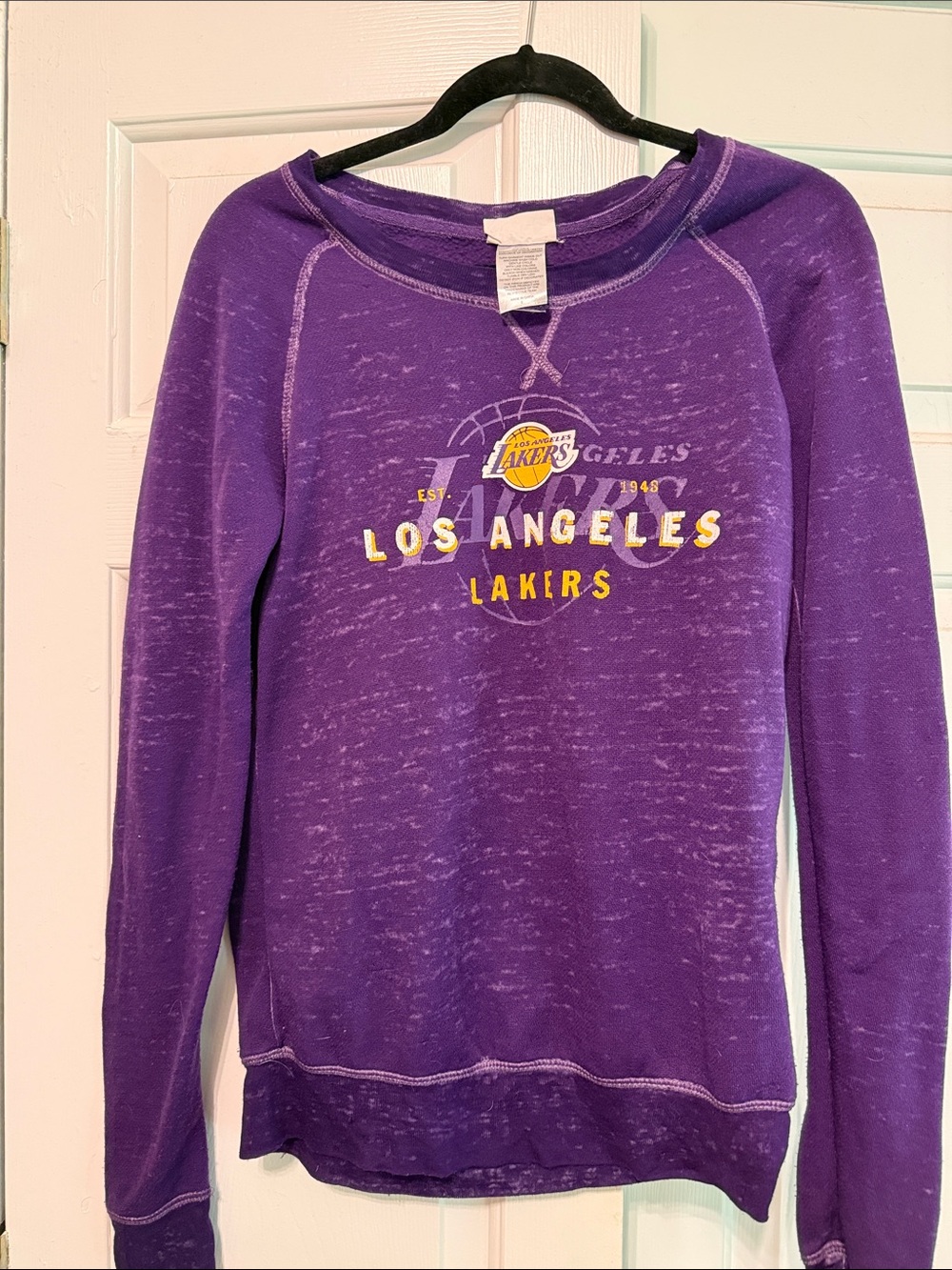 Women’s Los Angeles Lakers Purple Crewneck Sweatshirt